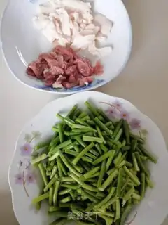 Make Garlic fried meat step 0