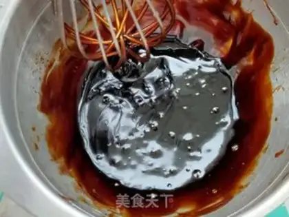Make Net and black moon cakes step 1