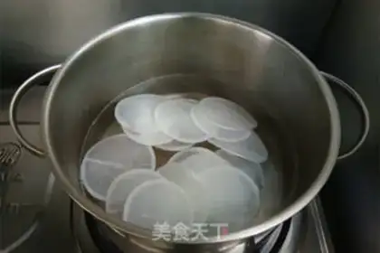 Make The flowers are rich and the radish is made step 3