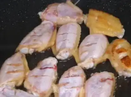 Make Lemon honey fried chicken wings step 1