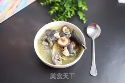 Make Chicken mushrooms, gin soup step 5