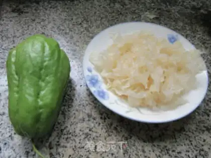 Make The silver ear and the handmeat step 0