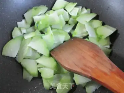 Make The silver ear and the handmeat step 4