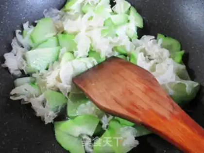 Make The silver ear and the handmeat step 8
