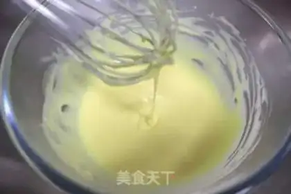 Make A pineapple pineapple cake step 5