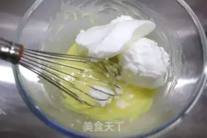 Make A pineapple pineapple cake step 7