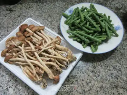 Make Tea mushrooms, fried beans step 0