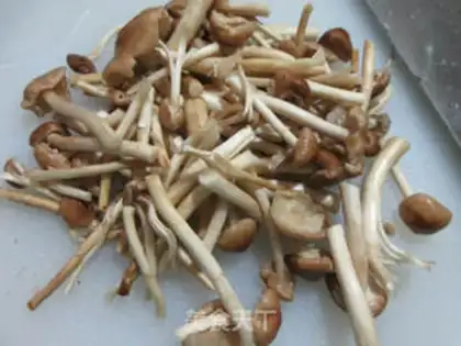 Make Tea mushrooms, fried beans step 2