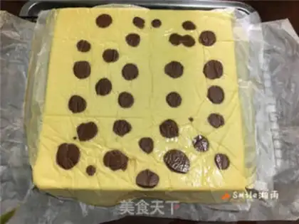 Make Mango rolls step 19