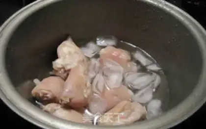 Make A halogenated pig hoof step 2