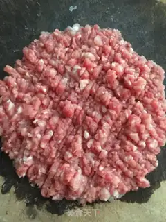 Make Onion pork pie step 1