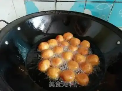 Make Pumpkinballs step 3