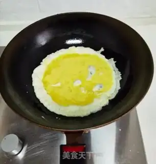Make Tomato fried eggs step 4