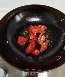 Make Tomato fried eggs step 6
