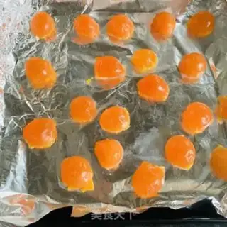 Make Homemade moon cakes step 7