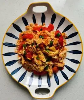 Make Tomato fried eggs step 8