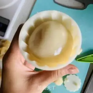 Make Homemade moon cakes step 12