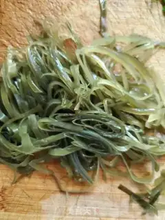 Make Sea ribbons, green bean sprouts step 2