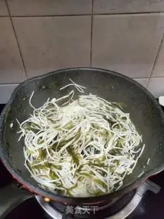 Make Sea ribbons, green bean sprouts step 6