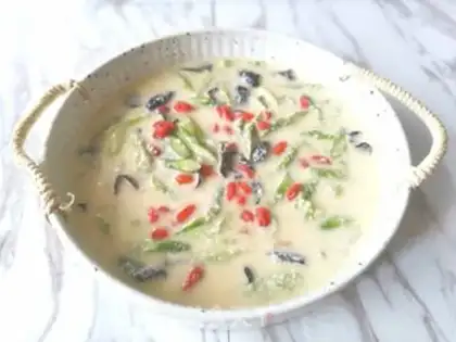 Make Pyramid cream soup step 9