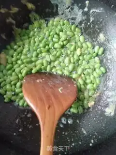 Make Scrambled green beans step 6