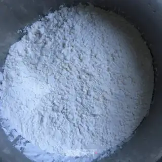 Make A tan green bean moon cake step 1