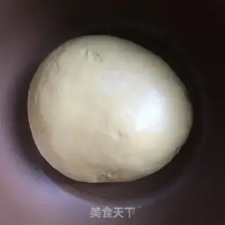 Make A tan green bean moon cake step 7