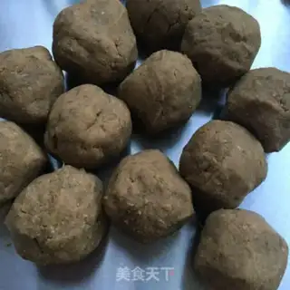 Make A tan green bean moon cake step 8