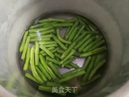 Make Chicken with beans step 4