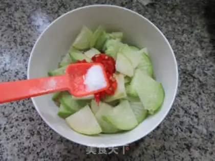Make Blue radishes stinging their heads step 4