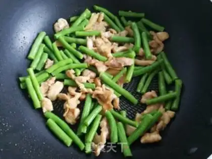 Make Chicken with beans step 6