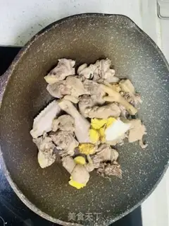 Make Chicken stew mushrooms step 2