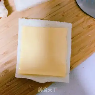 Make Bacon toast and eggcake step 4