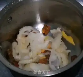 Make Powdered chicken soup step 1