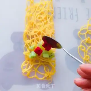Make Lace fruit rolls step 10