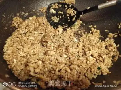 Make Onion egg fried rice step 7