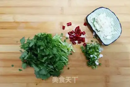 Make The cold hand tore the chicken step 2