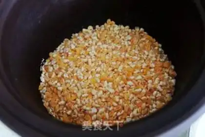 Make Porridge of beans step 0