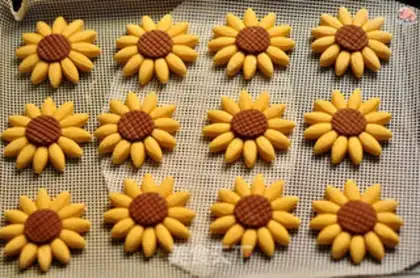 Make Sunflower step 4