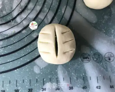 Make A spinach black sesame bun step 9