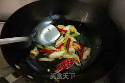 Make Old Beijing sauce pickles step 6