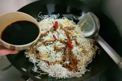 Make Old Beijing sauce pickles step 8