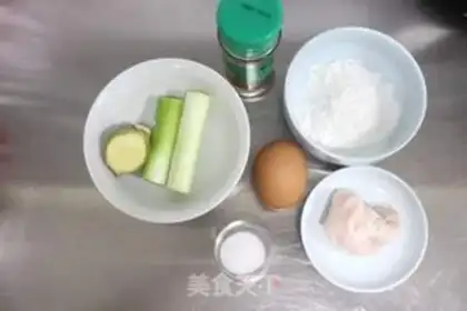 Make One fish and four step 10