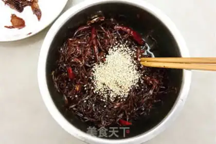 Make Old Beijing sauce pickles step 13