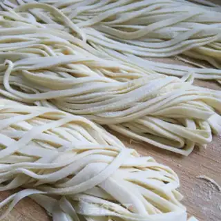 Make Wearing noodles in bean-fruit eggs step 5