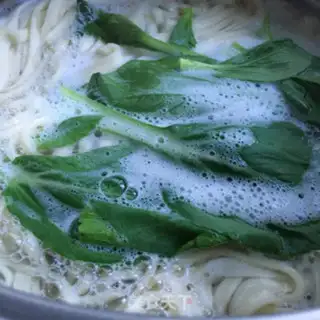 Make Wearing noodles in bean-fruit eggs step 11