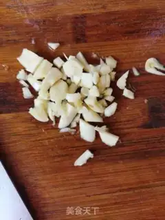 Make Scrambled eggs step 1