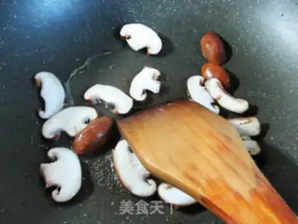 Make Fry mushrooms and lentils step 2