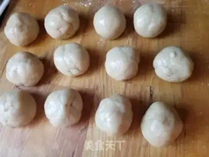 Make Two yellow lotion mooncakes step 7