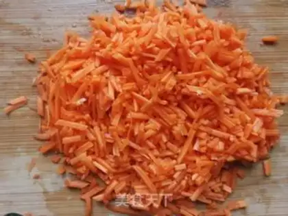 Make Carrot mushroom pork dumplings step 12